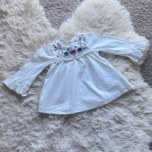 ARTISAN NY embroidered floral top